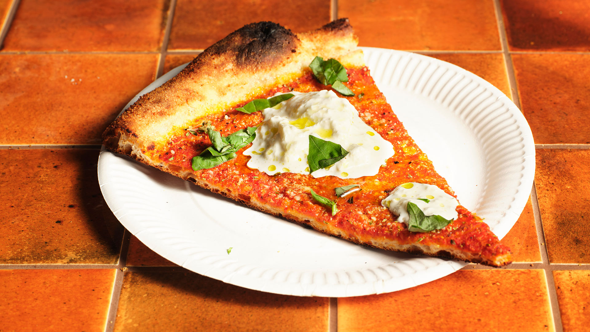 1_paulies_pizza_slices_091_ret_flat